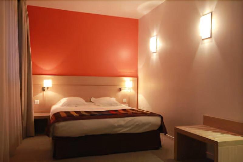 Esatitude Hotel 3*