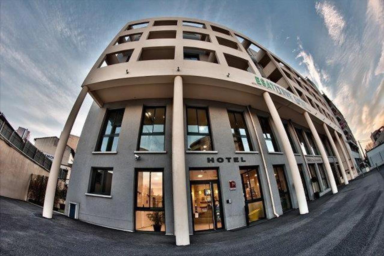 Esatitude Hotel 3*