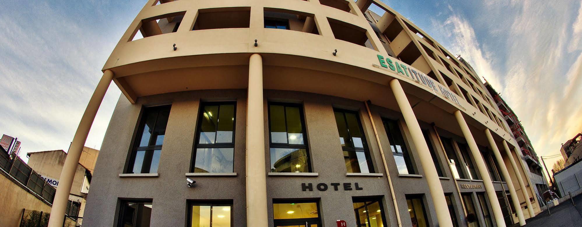 Hotel Esatitude